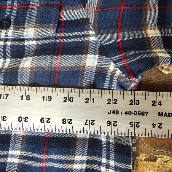 L.L. Bean Mens Fleece Lined Flannel Shirt, Blue Plaid, Cotton, Size Medium - Picture 8 of 9